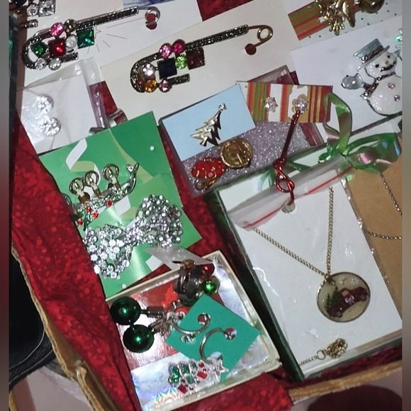 Crystal Snowflake Pierced Post Earrings - Picture 8 of 12